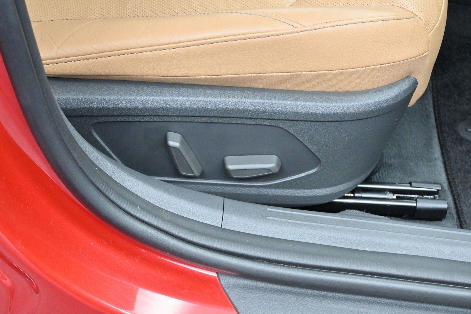 Used 2021 Calypso Red Hyundai Limited image 34