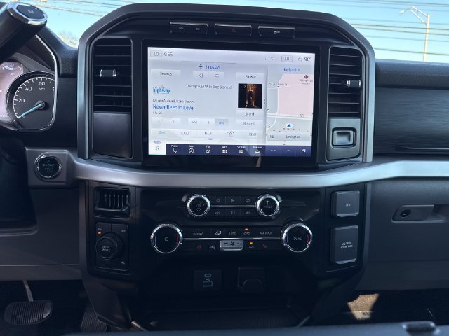 Used 2023 Gray Ford XLT image 21