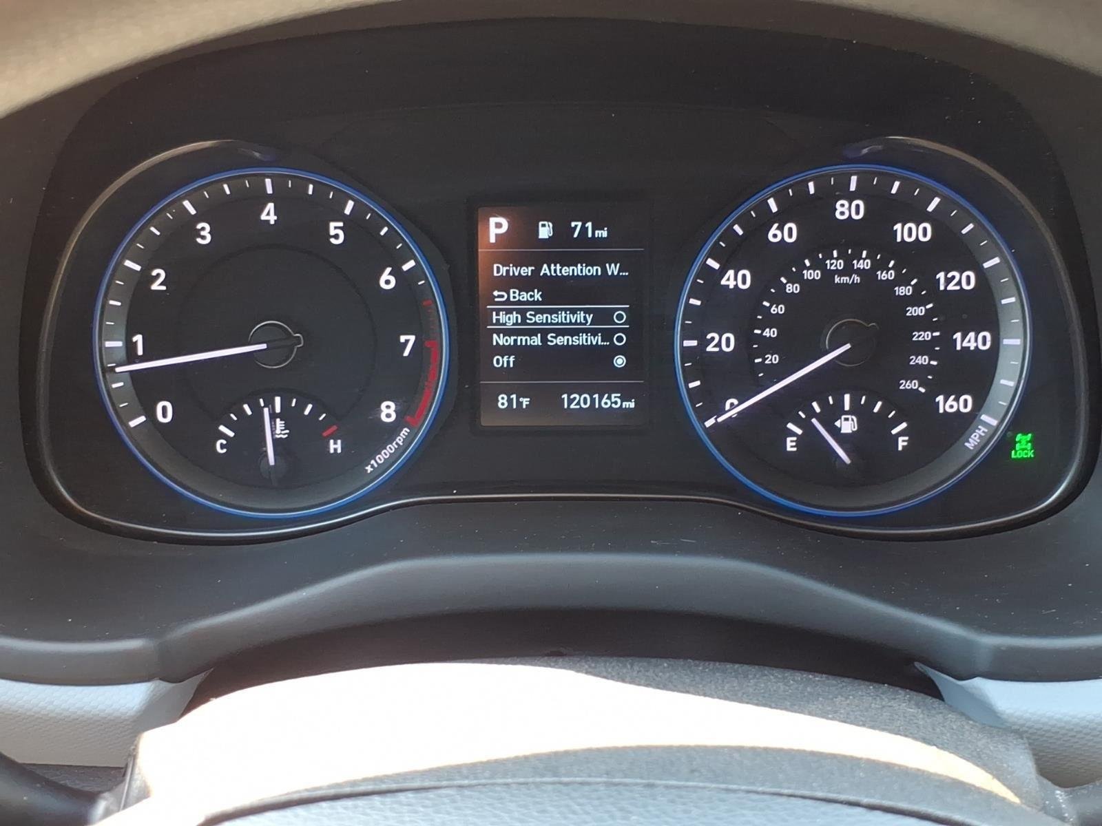 Used 2019 Chalk White Hyundai SE image 15