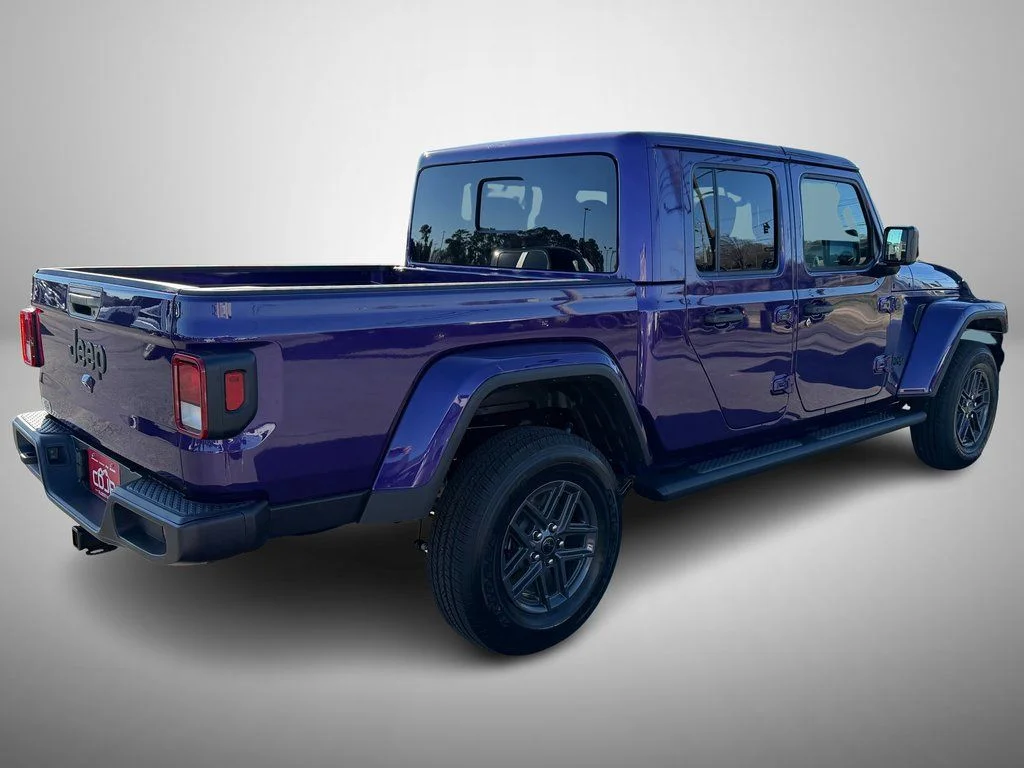 New 2026 Reign Exterior Paint Jeep Sport S image 3