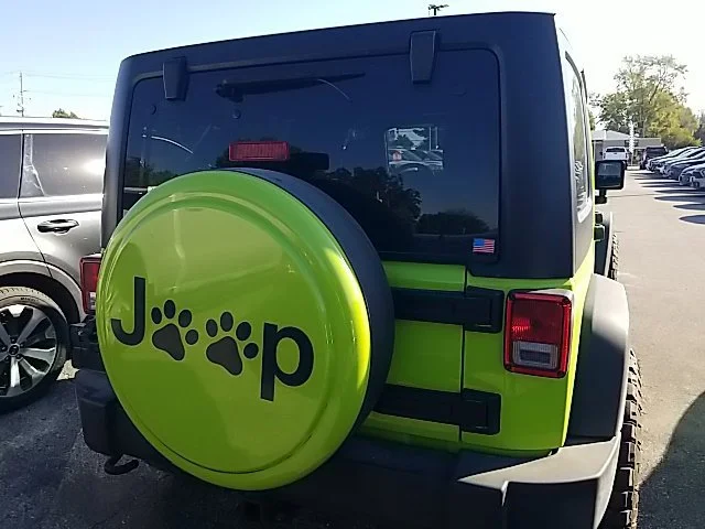 Used 2013 Green Jeep Sport image 25