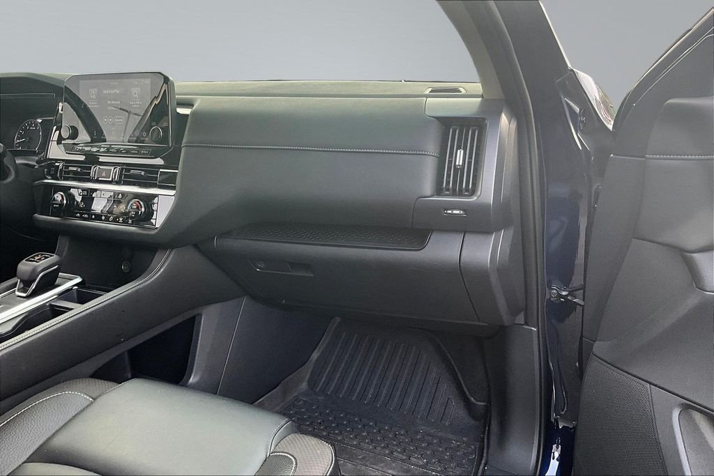 Used 2025 Blue Nissan SL image 23