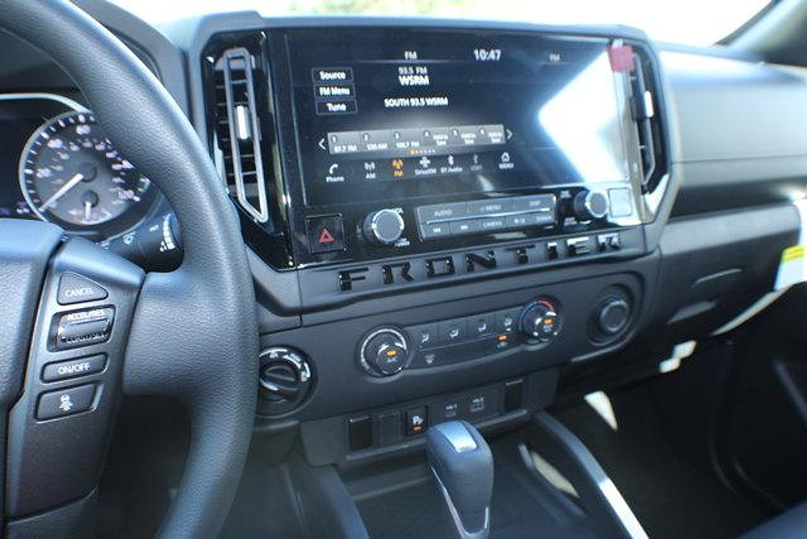 2026 Nissan Frontier SV - Photo 10