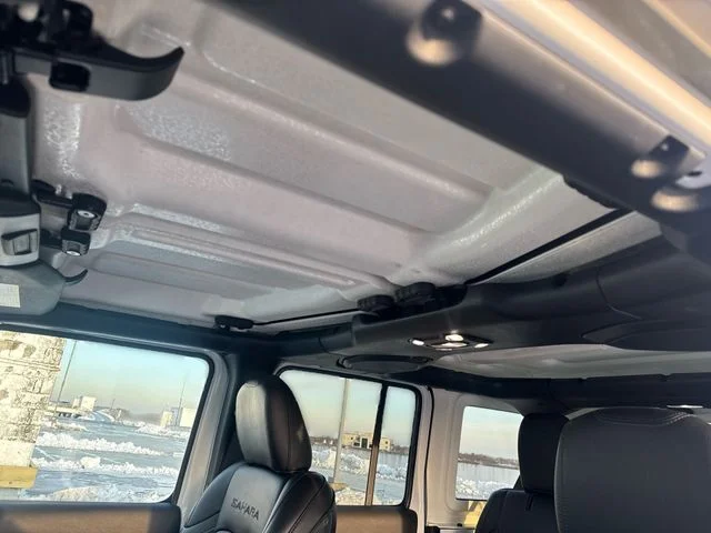 Used 2022 White Jeep Unlimited Sahara image 22