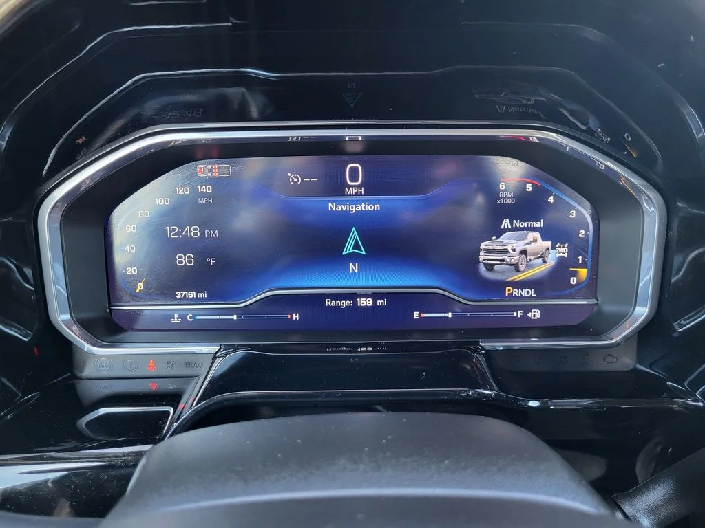 Used 2024 Summit White Chevrolet LT image 12