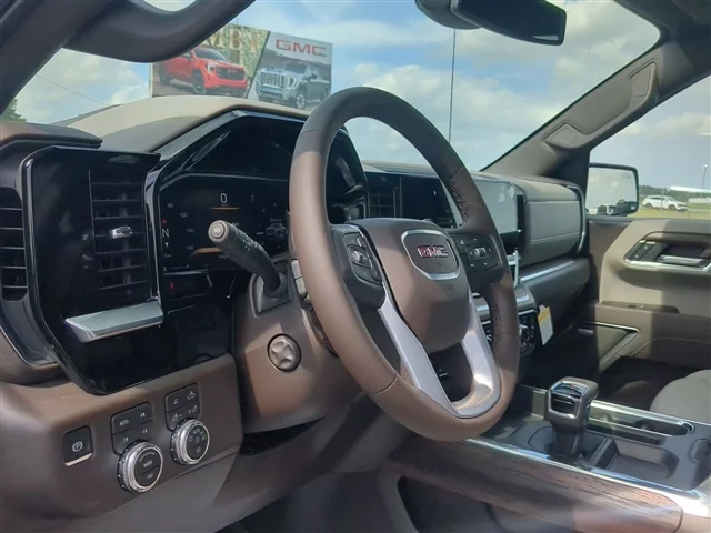 2026 GMC Sierra 1500 SLT - Photo 10