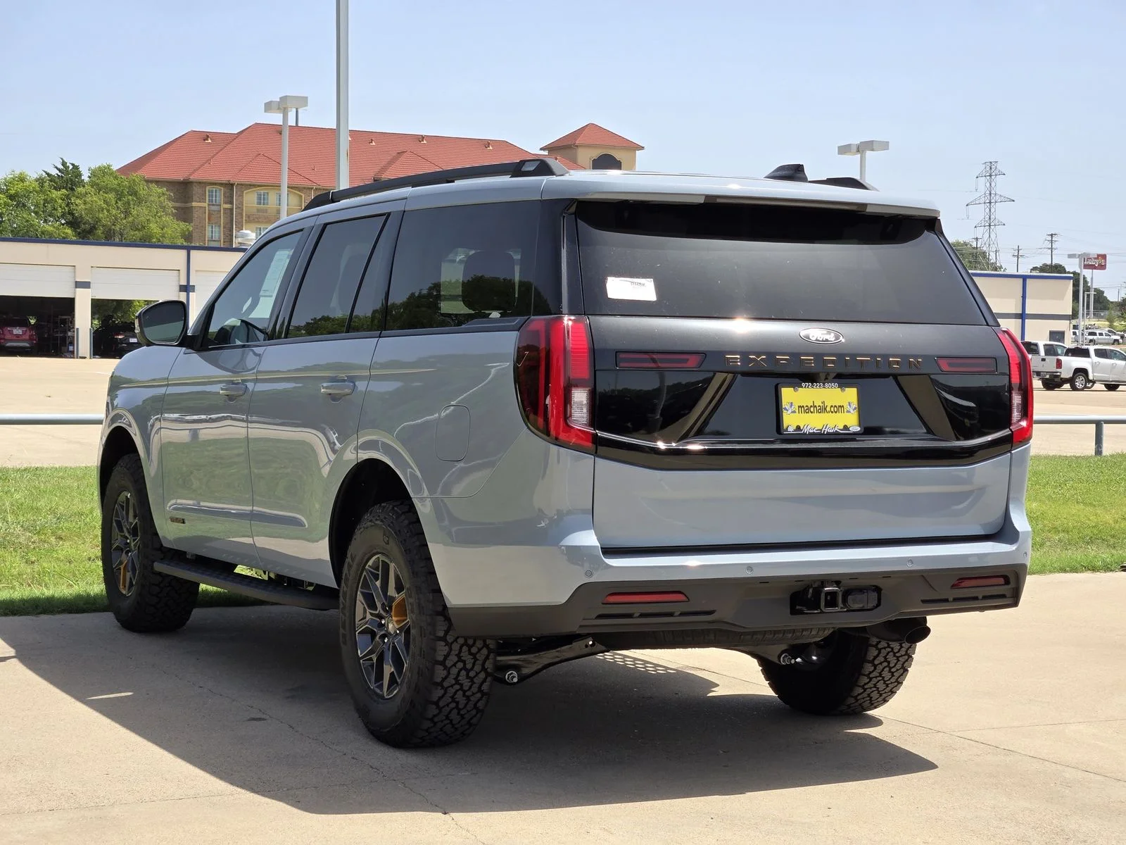 New 2026 Glacier Gray Metallic Tri-Coat Ford Tremor® image 3