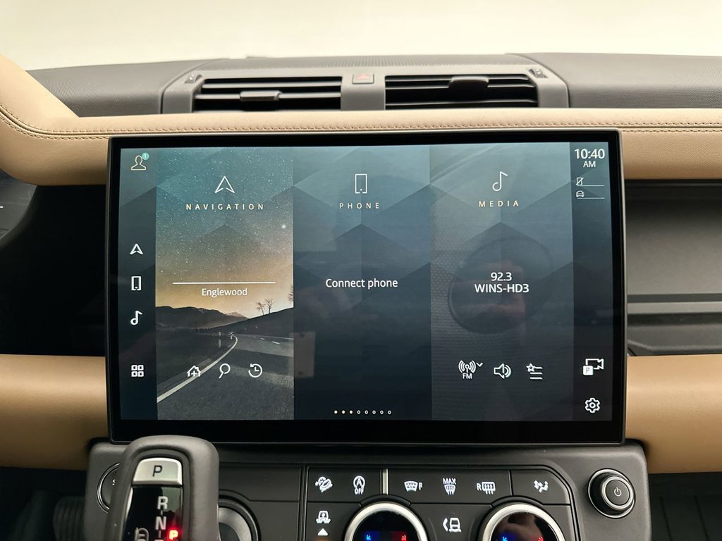 New 2026 Fuji White Land Rover X-Dynamic SE image 14