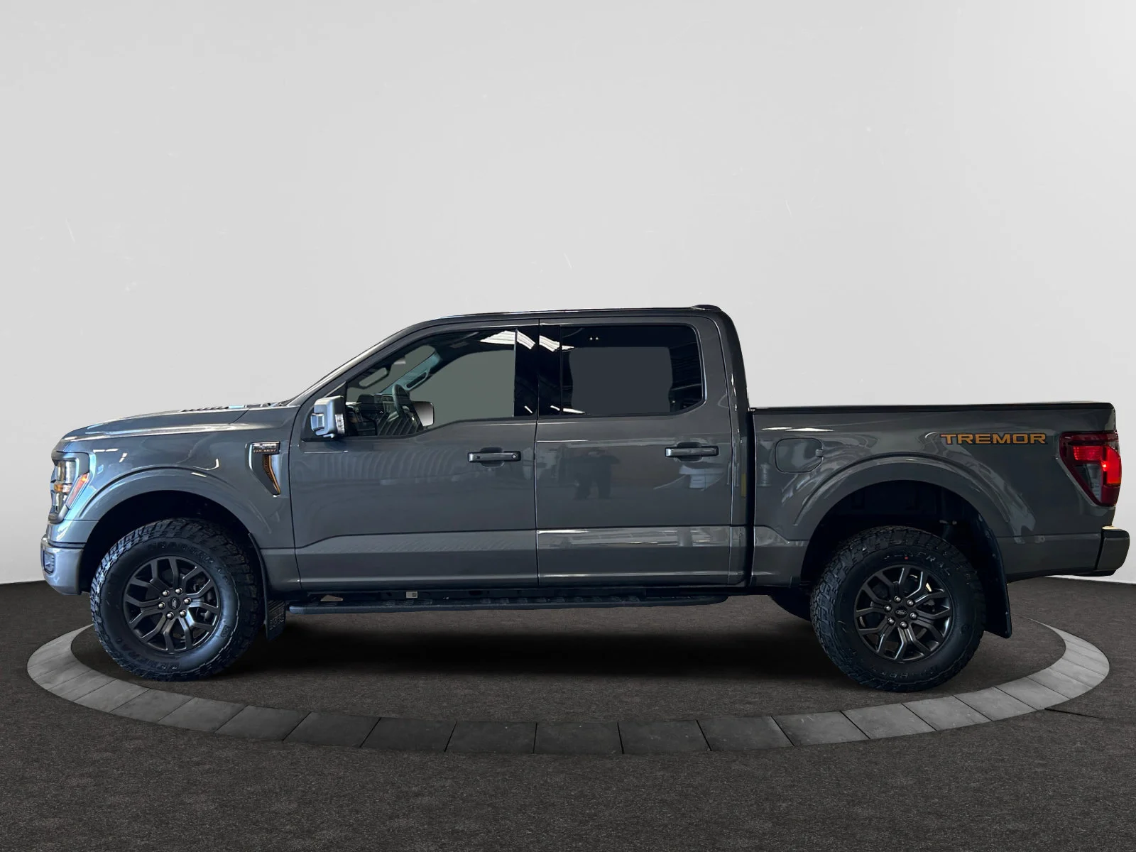New 2026 Carbonized Grey Metallic Ford Tremor image 2