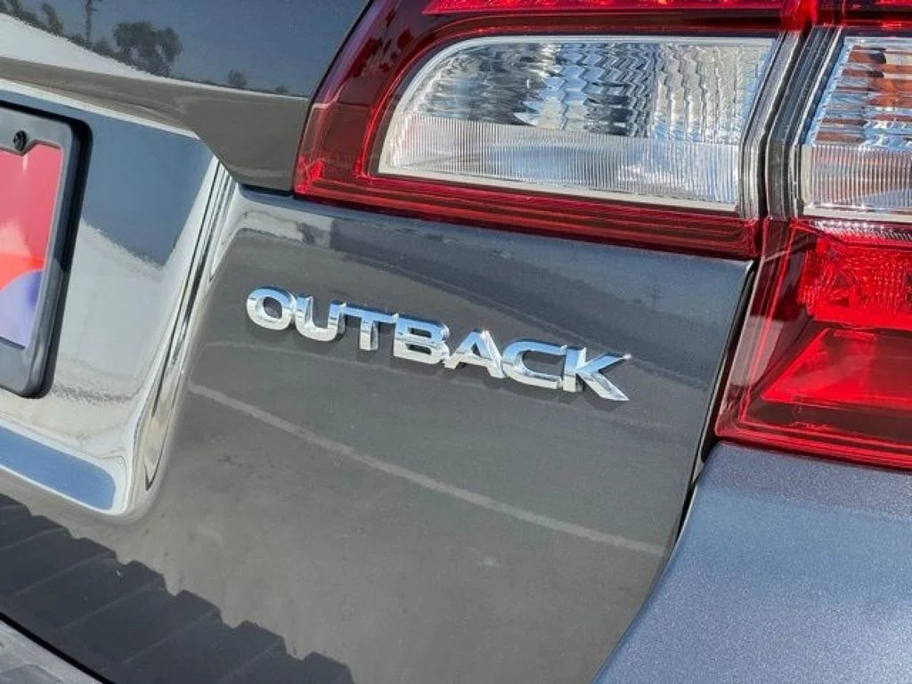 Used 2019 Gray Subaru 2.5i image 27