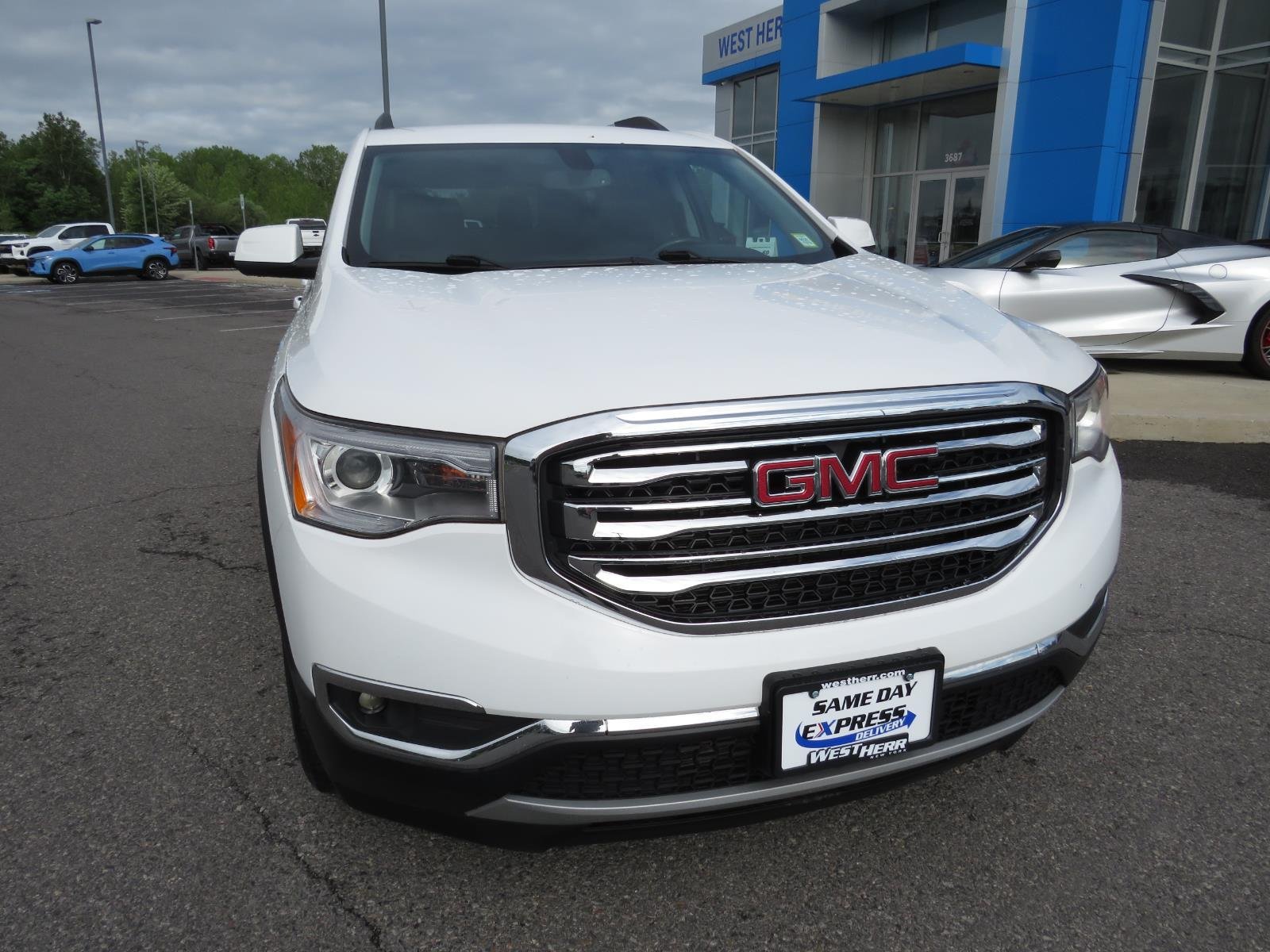 Used 2018 Summit White GMC SLT image 4