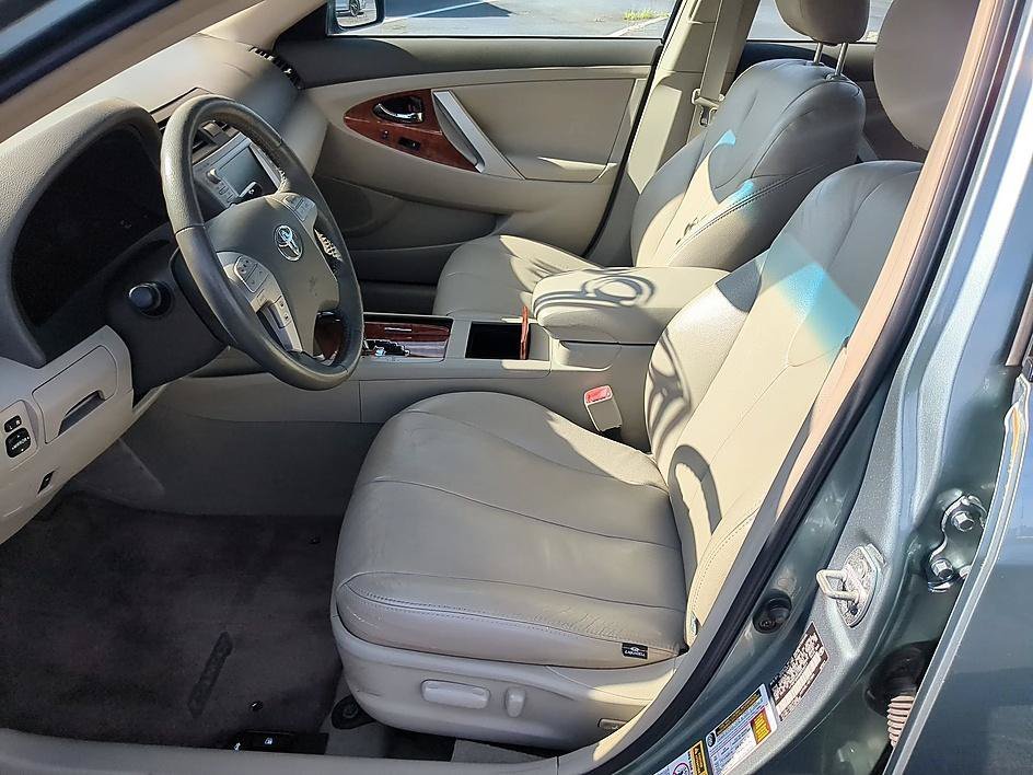 Used 2011 Aloe Green Metallic Toyota XLE image 16