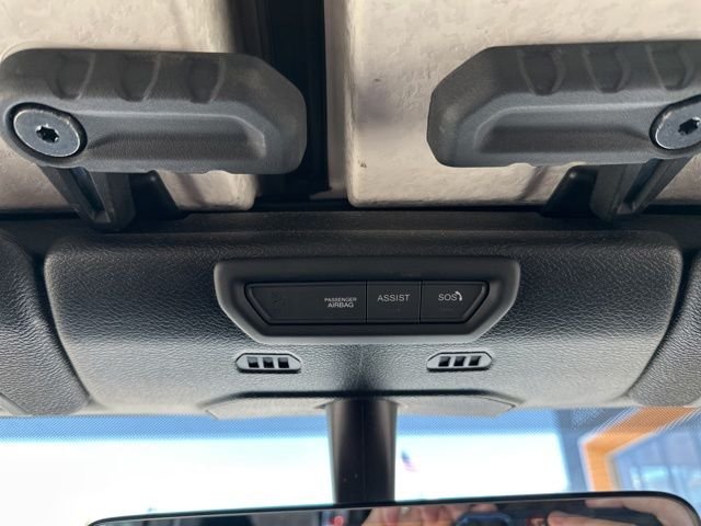 Used 2020 White Jeep Unlimited Sahara image 37