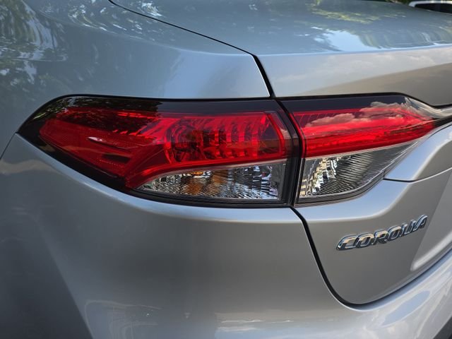 Certified Used 2022 Silver Toyota LE image 32