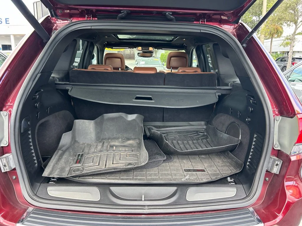 Certified Used 2019 Velvet Red Pearlcoat Jeep Summit image 52