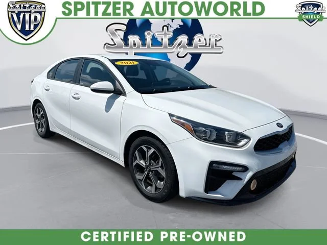 2021 Kia Forte LXS AT's photo