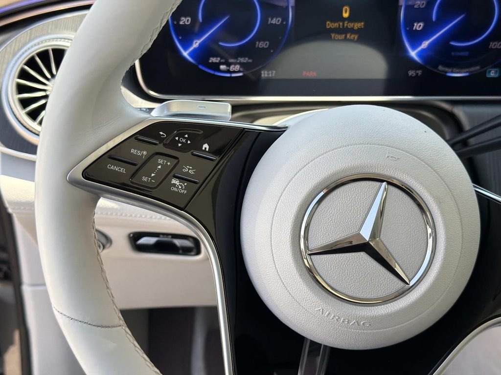 Certified Used 2023  Mercedes-Benz 450 image 23