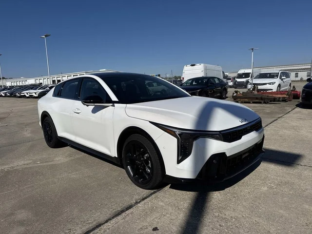 2025 Kia K4 GT-Line Turbo