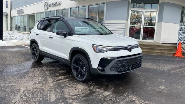2026 Volkswagen Taos SE Black - Photo 3
