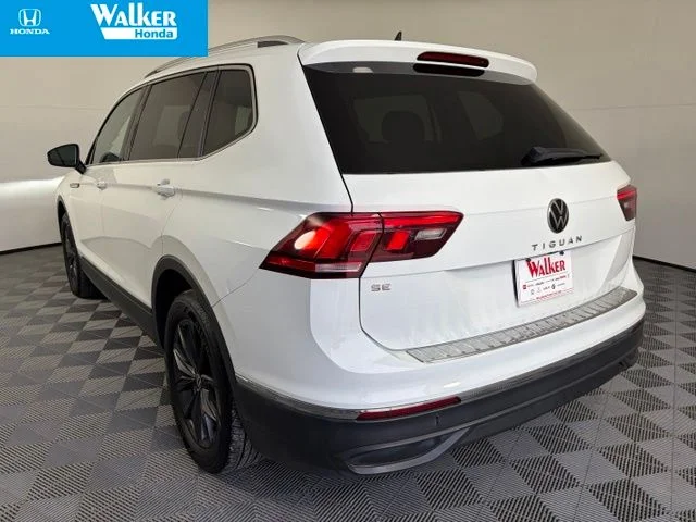 Used 2022 Black Volkswagen 2.0T SE image 5