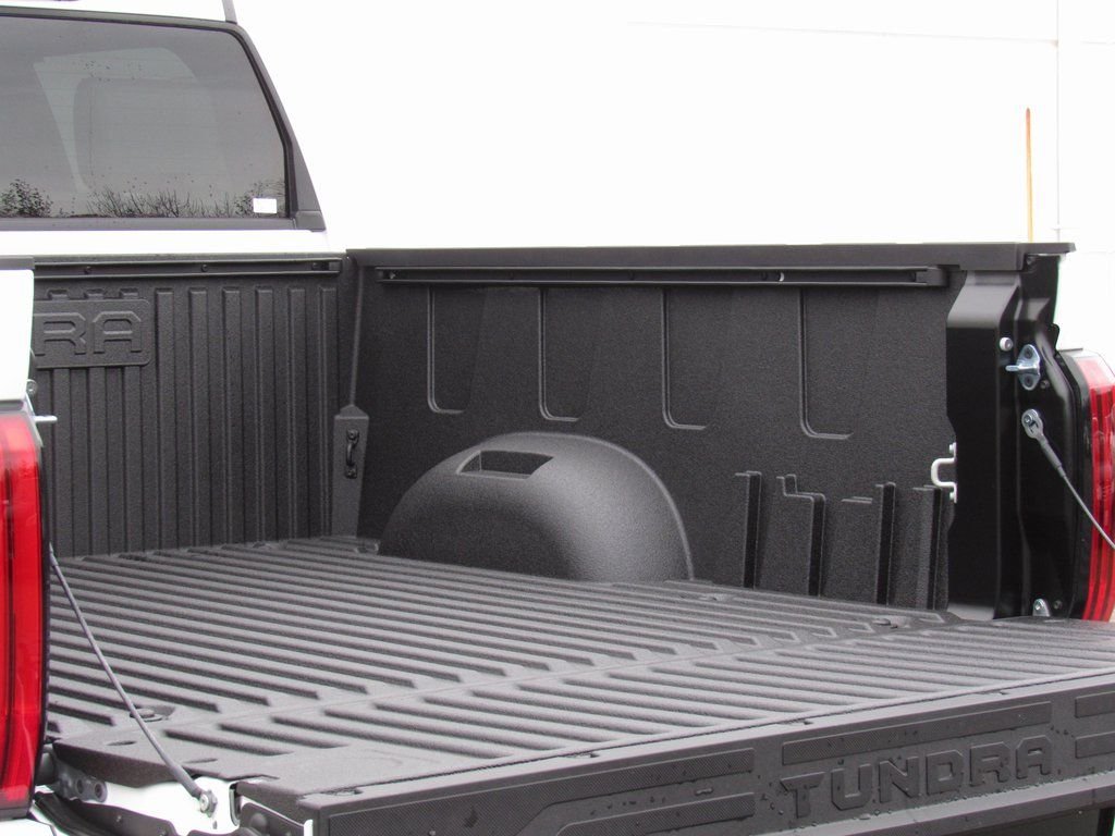 2026 Toyota Tundra SR5 - Photo 9