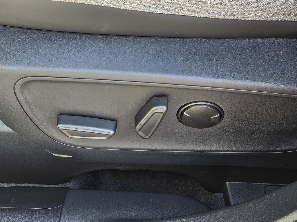 New 2026 Space White Metallic Ford Big Bend® image 15