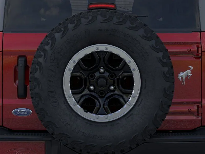 New 2025 Ruby Red Metallic Tinted Clearcoat Ford Badlands image 23