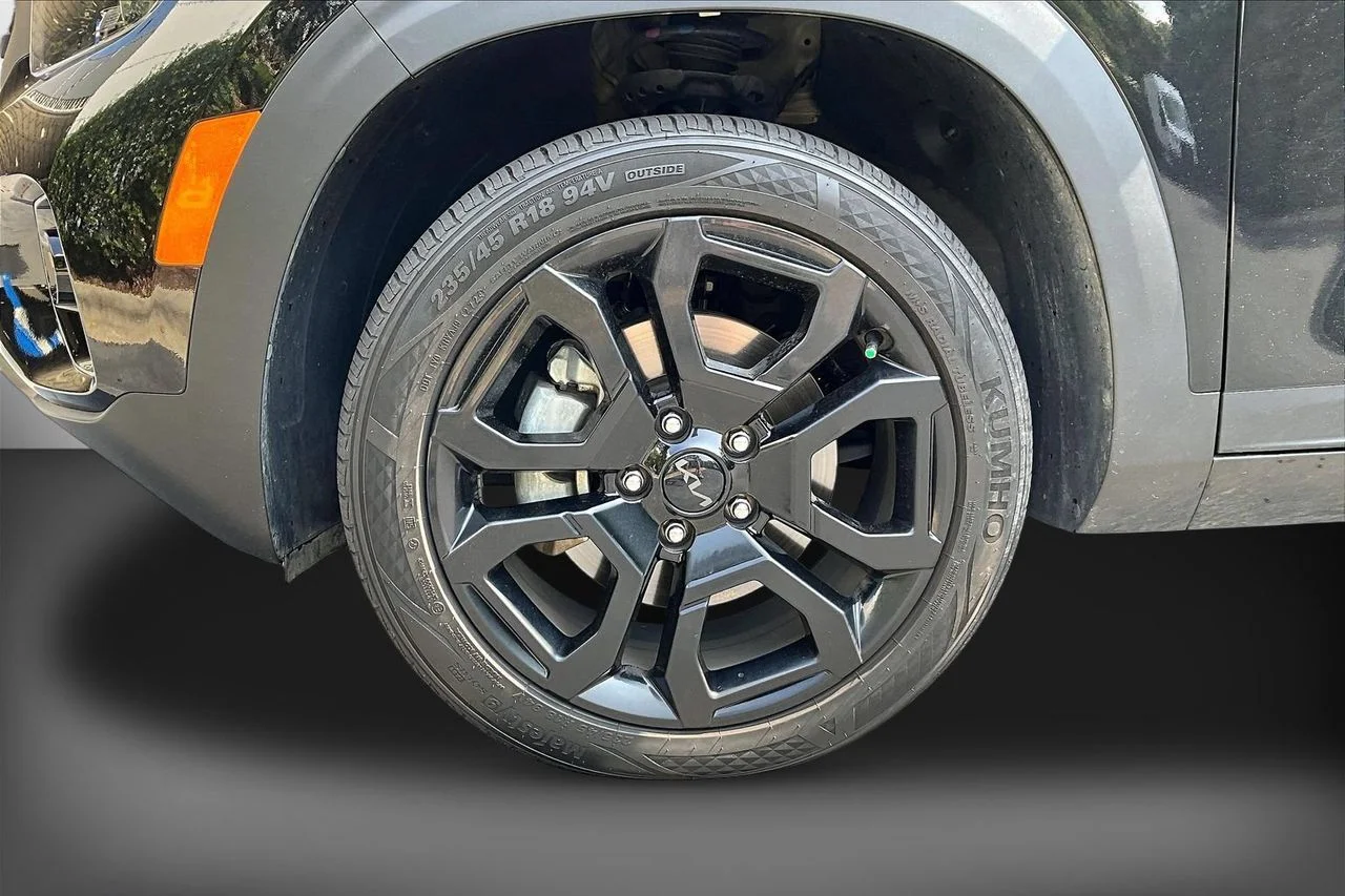 Certified Used 2025 Black Kia X-Line image 32