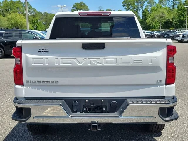 2025 Chevrolet Silverado 1500 LT - Photo 9