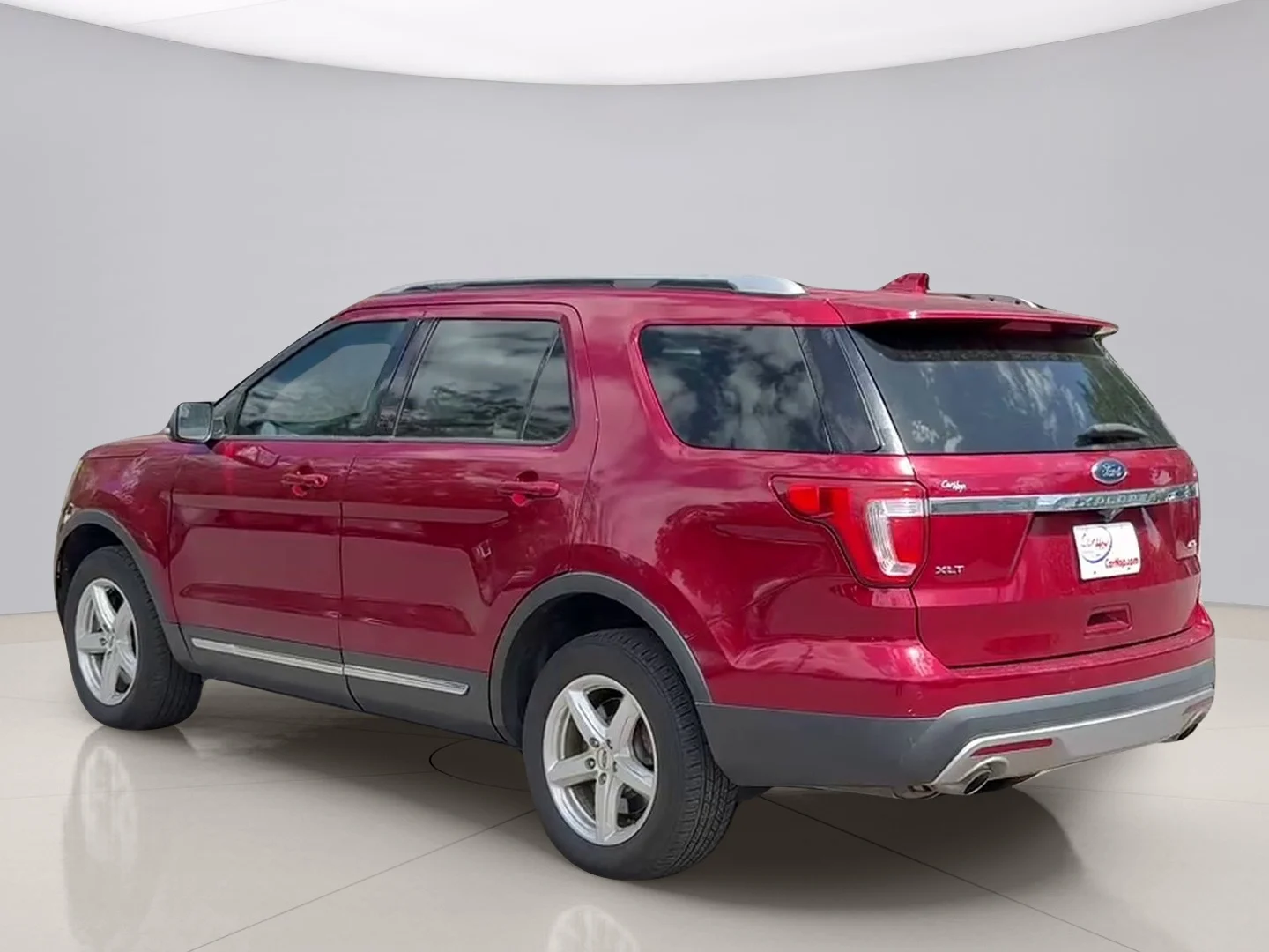 Used 2016 Red Ford XLT image 3