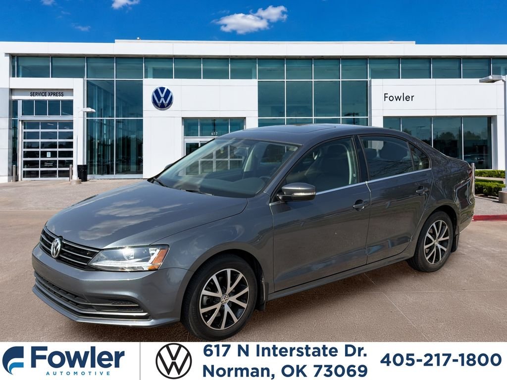 Used 2017 Gray Volkswagen 1.4T SE image 1