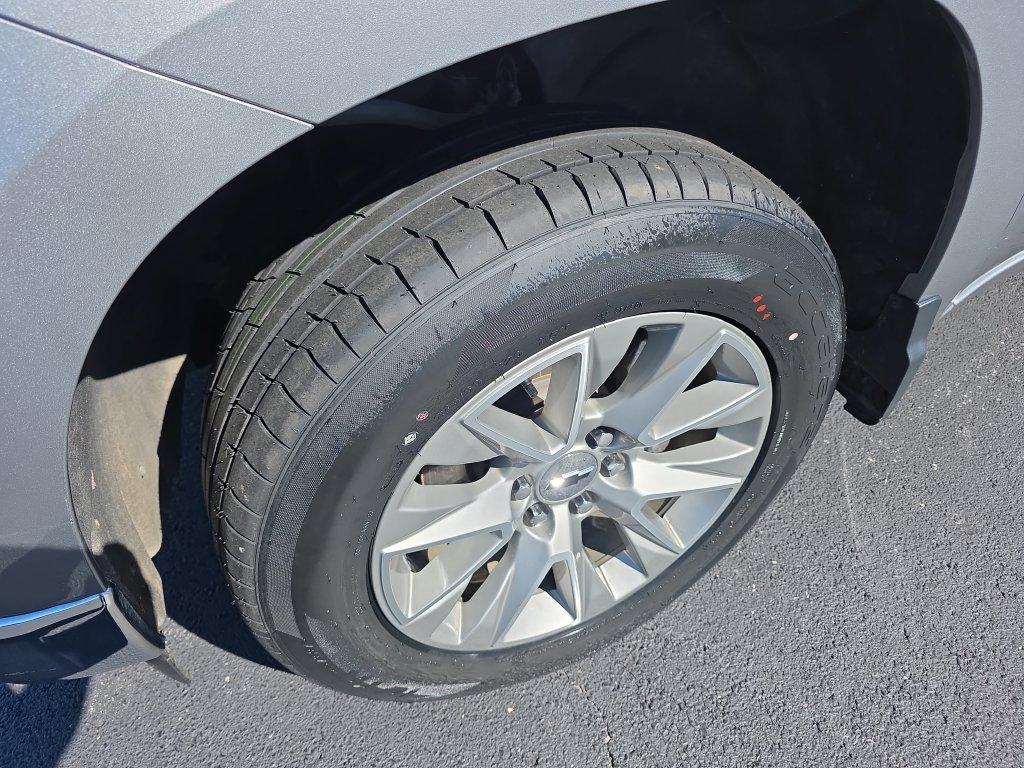 Used 2023 Gray Chevrolet LT image 10