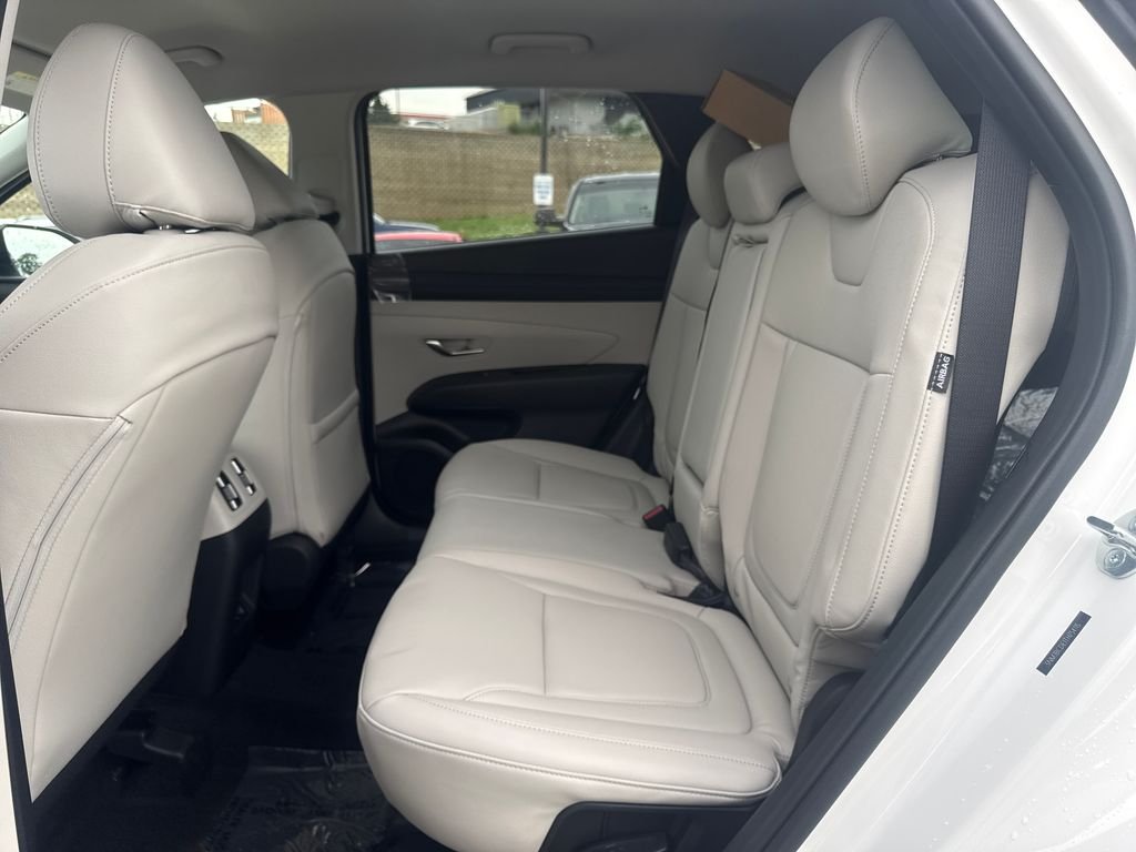 New 2026 White Hyundai SEL Plus image 25