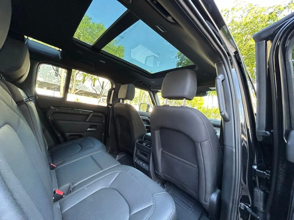 Used 2025 Black Land Rover S image 48