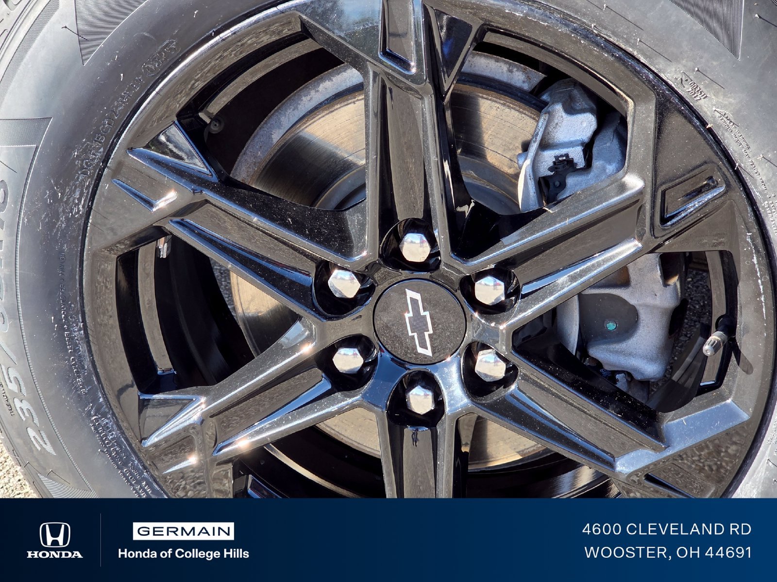 Used 2024 Radiant Red Chevrolet LT image 13