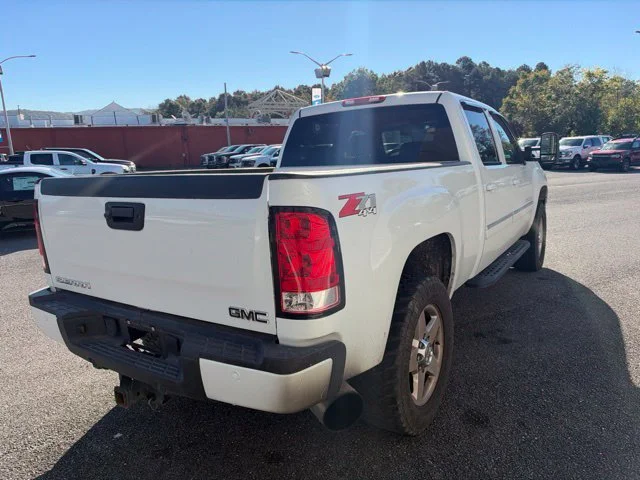 Used 2013 White GMC Denali image 5