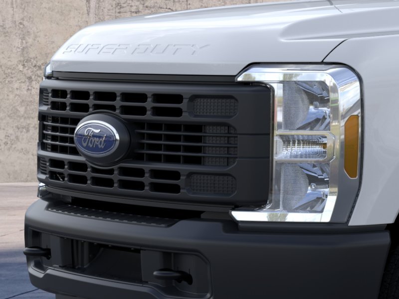 New 2026 Oxford White Ford F-350® XL image 40
