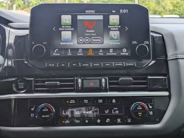 Used 2025 Gray Nissan Platinum image 18