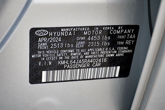 Used 2024 Silver Hyundai SEL image 31