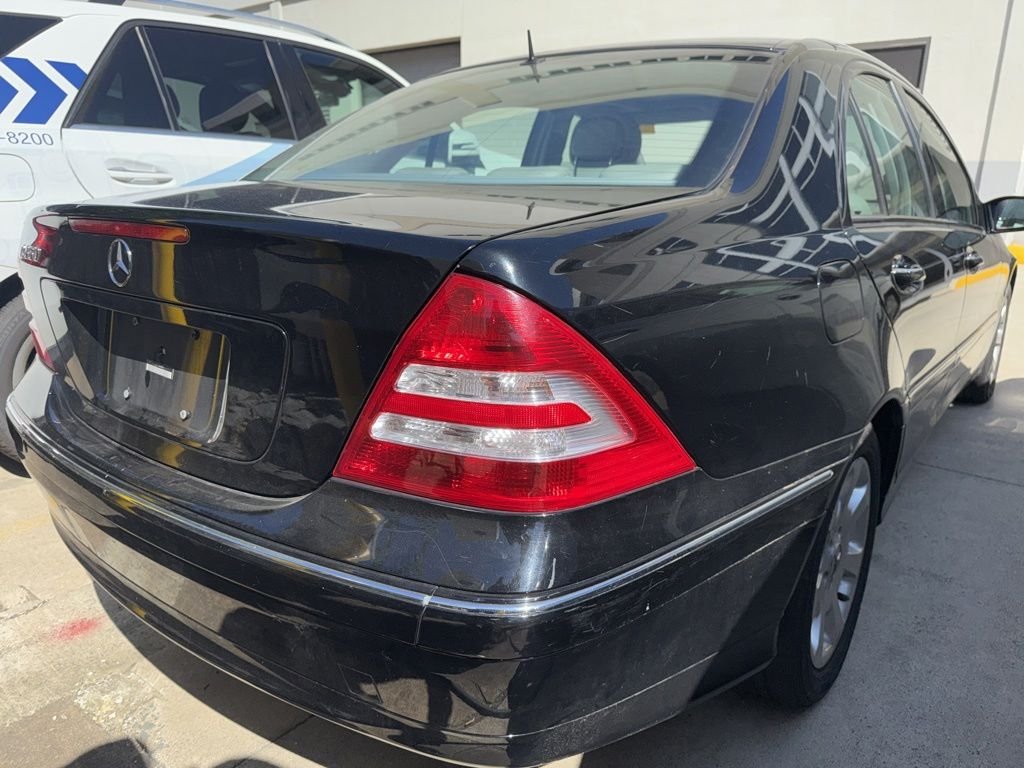 Used 2006  Mercedes-Benz C 350 image 4