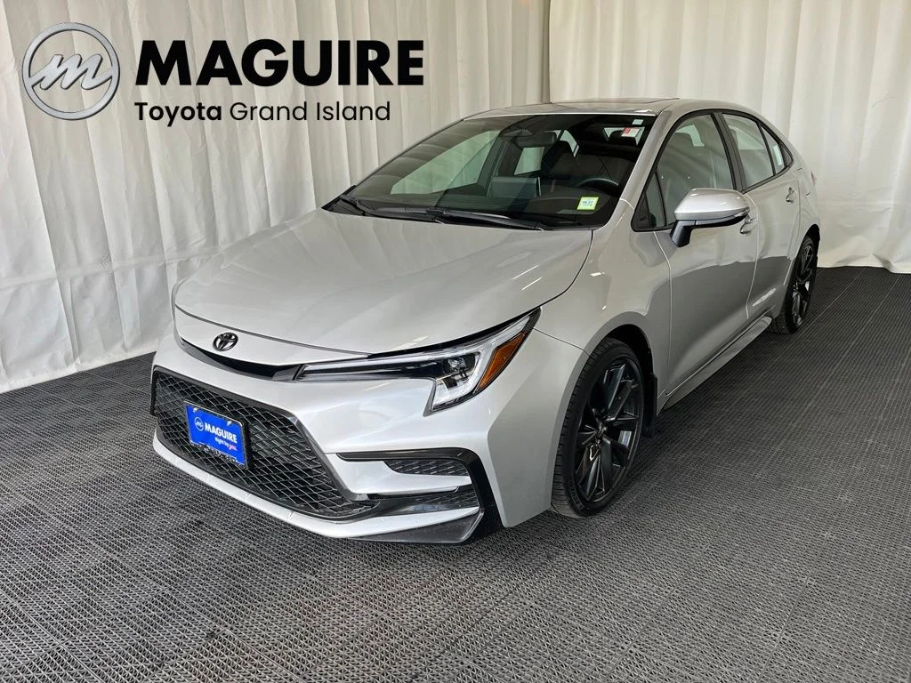 Used 2025 Silver Toyota SE image 1