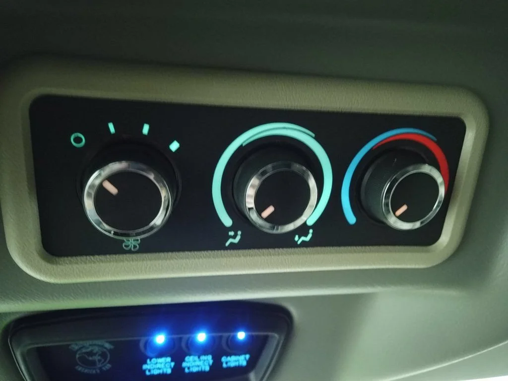 Used 2020 Summit White GMC Work Van image 39