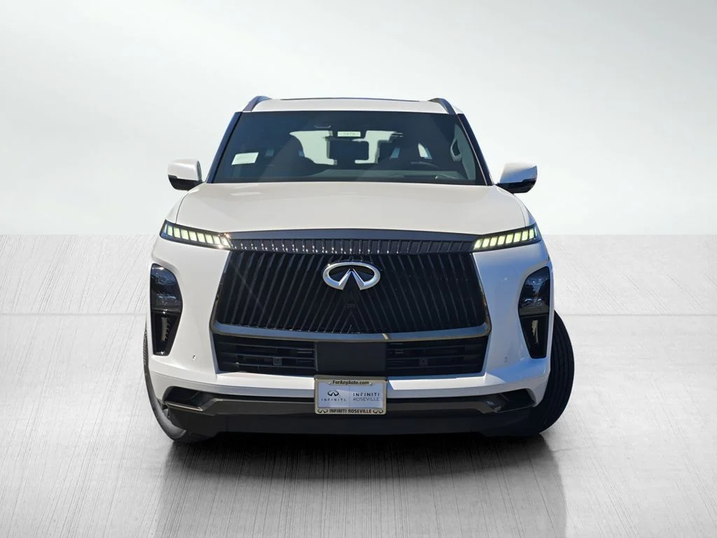 New 2027 White INFINITI Autograph 4WD image 2
