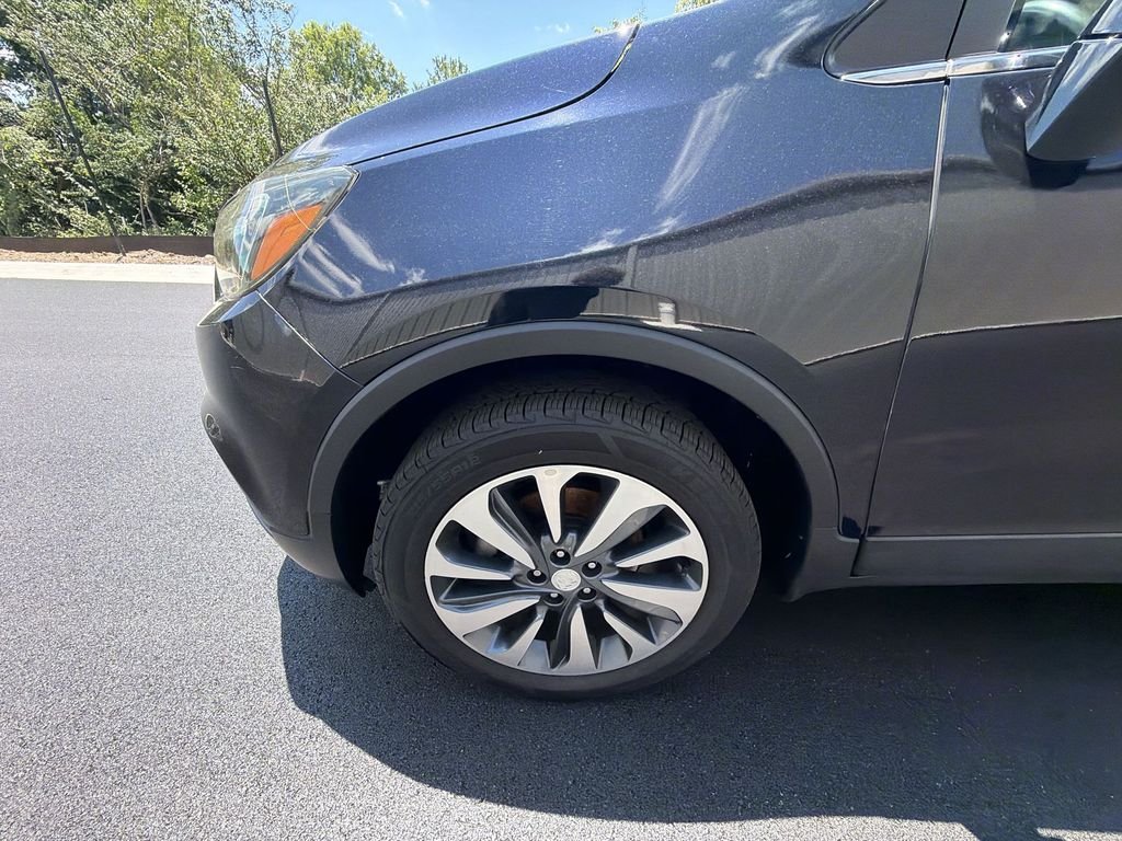 Used 2022 Blue Buick Preferred image 10
