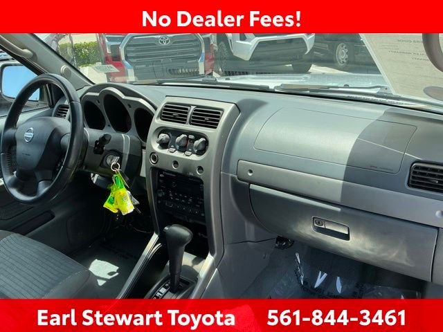 Used 2004 Silver Nissan SE image 37