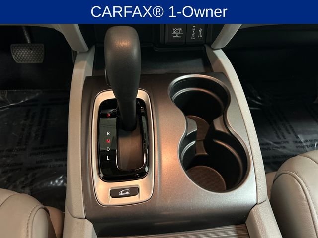 Used 2018 Silver Honda EX-L image 19