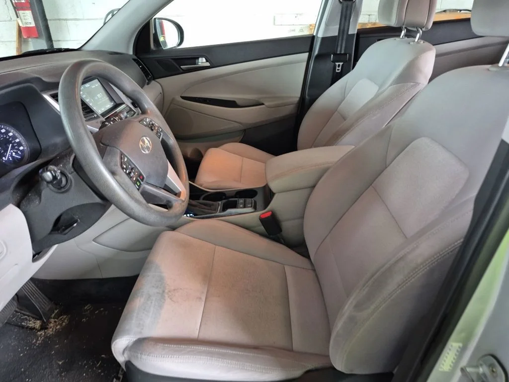 Used 2018 Silver Hyundai SEL image 4