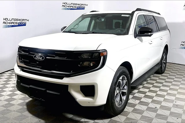 2027 Ford Expedition MAX Active