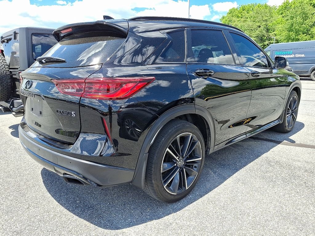 Used 2024 Black INFINITI SPORT image 6