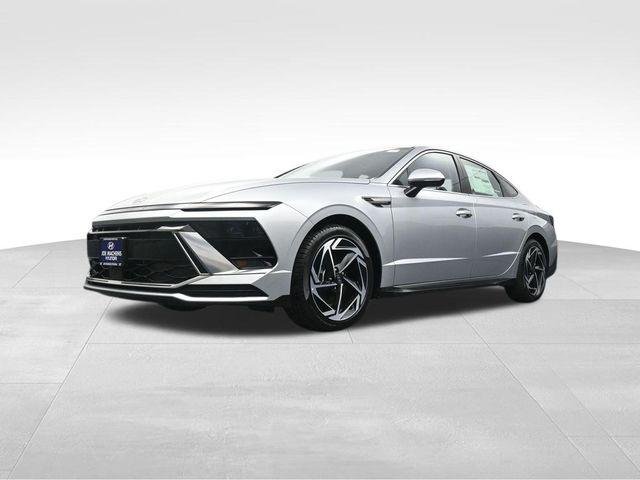 New 2026 Silver Hyundai SEL Sport image 32